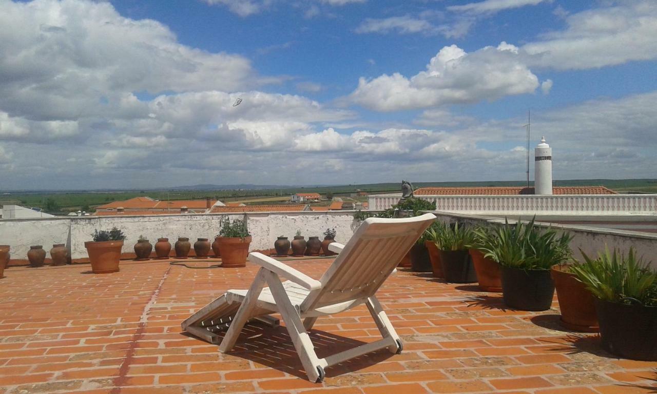 Patio Das Flores Ferreira Do Alentejo Buitenkant foto